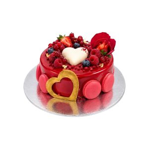 Tort Hearts and macarons
